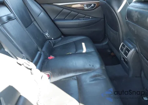 2014 Infiniti Q50 Premium/Sport z USA, uszkodzony, nr VIN JN1BV7AR9EM684713